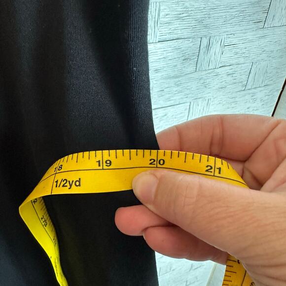 ISAAC MIZRAHI LIVE" black knit T-shirt knee length normcore TradMom summer - Picture 7 of 10